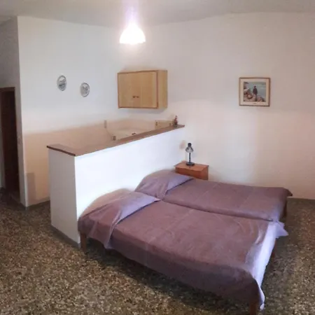 Apartment Eny Dimou 2 *